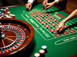 Live Sakong table with dealer and players on h5.cv777
